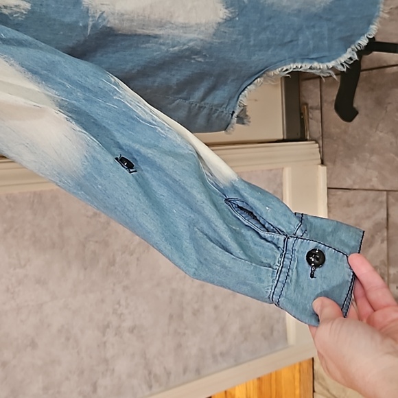 "THRILL JEANS" SZ. L, Distressed and Faded acid washed dress. Perfect condition. - Picture 7 of 16